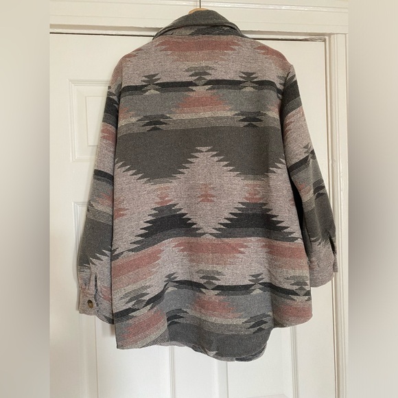 Southwest pink and grey long button up shacket XL - Picture 6 of 7